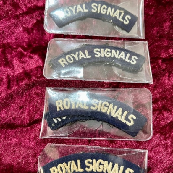 WW2 Royal Signals Shoulder Flashes